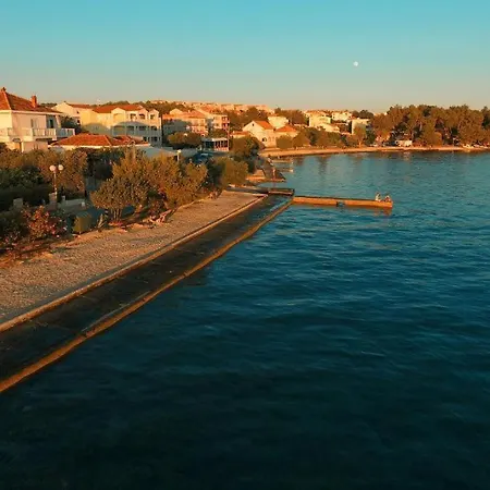 Peaceful 30 Meters From Sea! Apartament